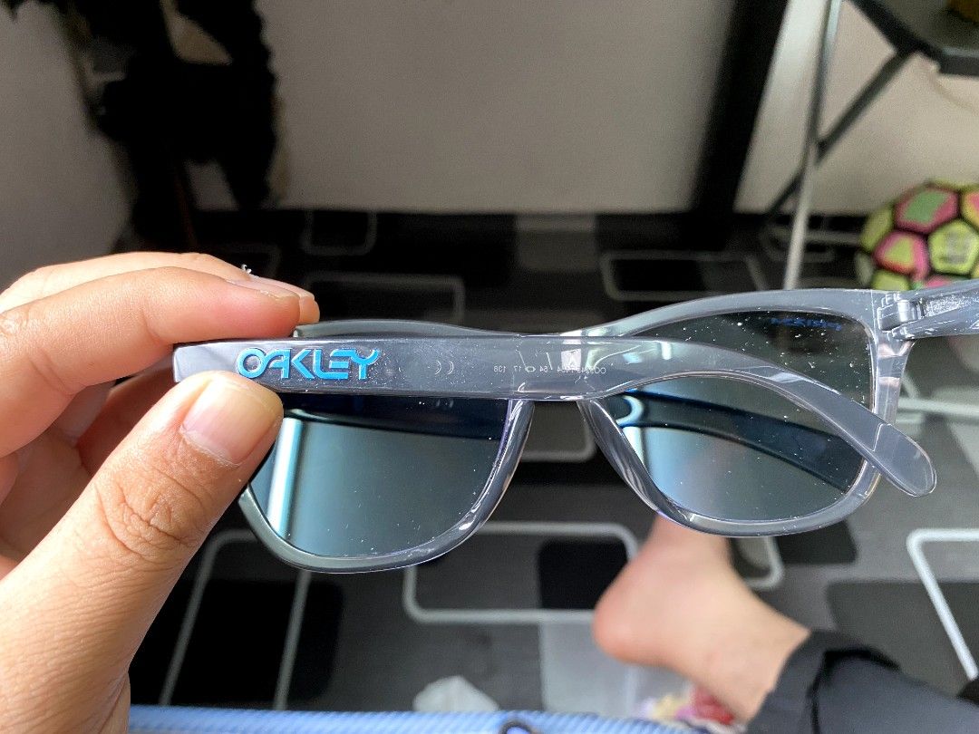 Oakley frogskins smoke grey on sale