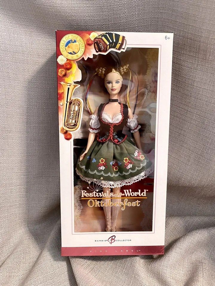 Oktoberfest Barbie Festival World 2006 Doll Collector German