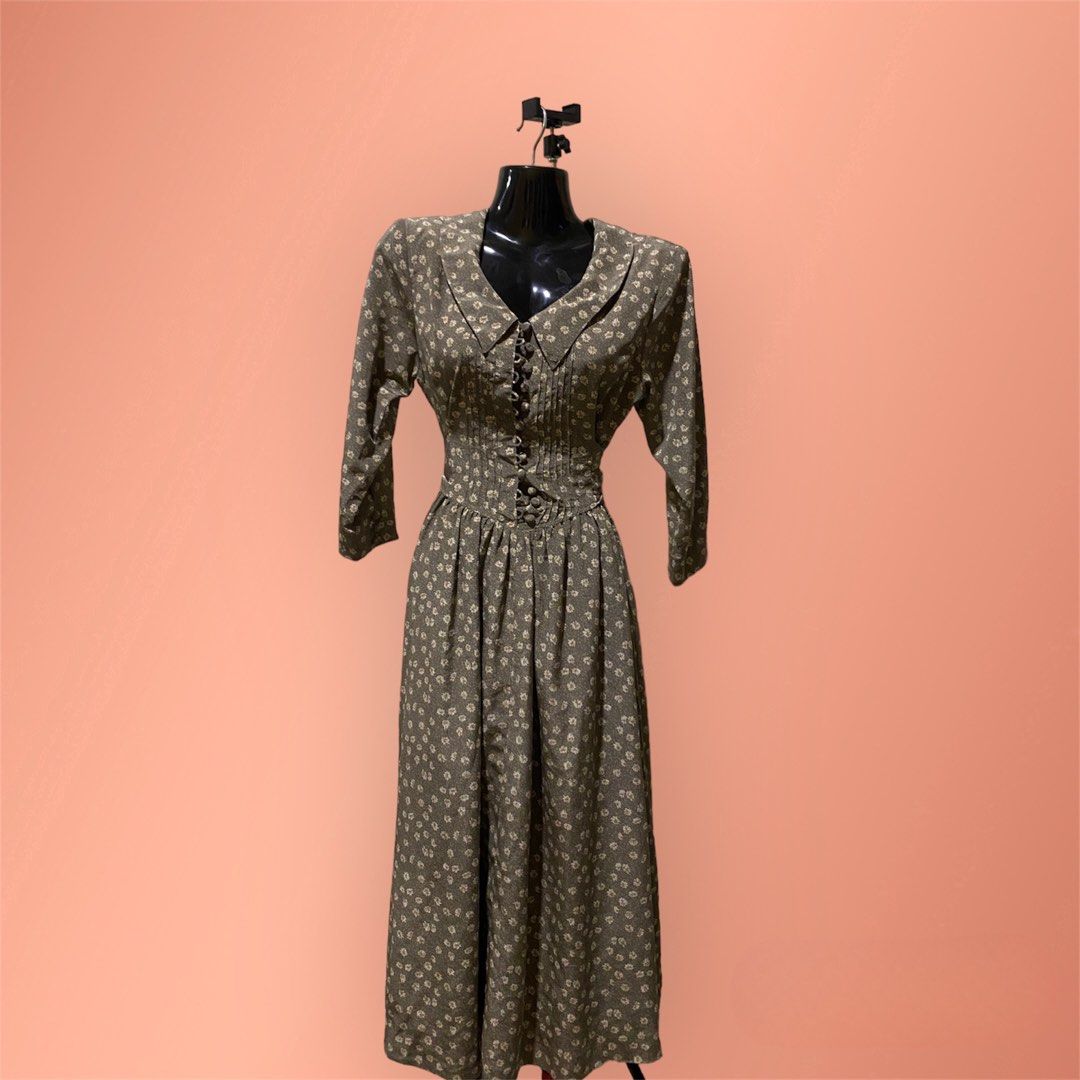 Old day dresses shop