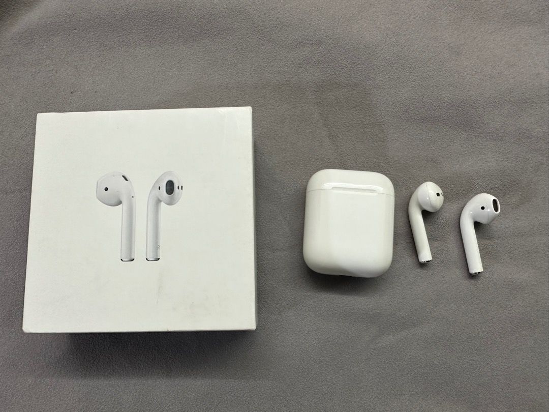 Airpods a1523 sales