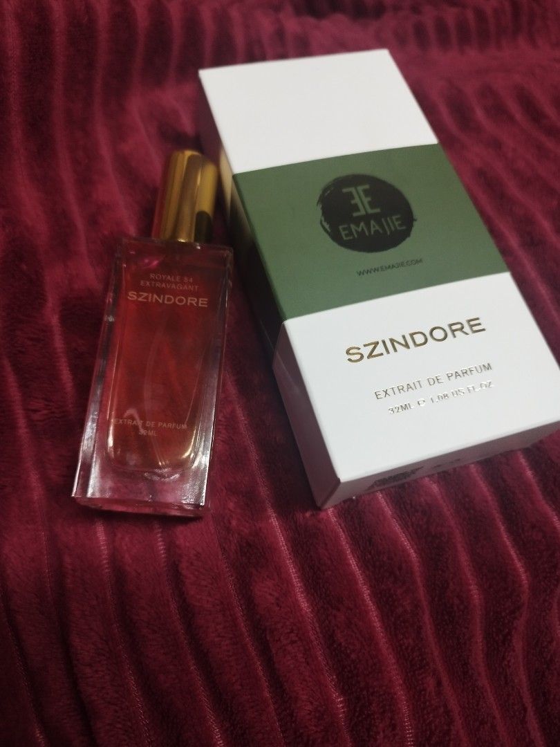 Szindore Sand Roses Perfume by Emajie