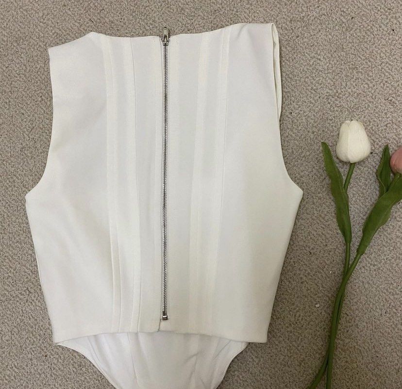 Pomelo Corset Top, Women's Fashion, Tops, Sleeveless on Carousell