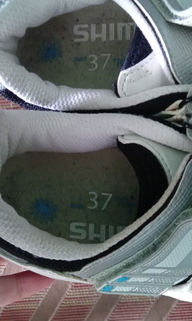 Pre owned shimano biker shoe (Category: Activewear) located in Manila. Submitted by thet77 (Listing ID 1244289171, Image 2). Description: 2500 each size 45 for mens size 37 women's posted photo..
