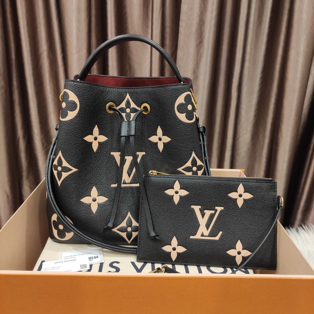 Louis Vuitton Carryall MM, Luxury, Bags & Wallets on Carousell