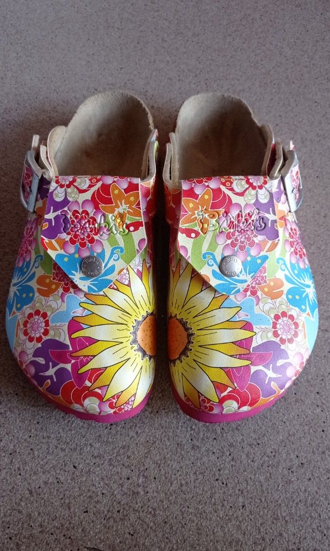 Floral hot sale birkenstock clogs