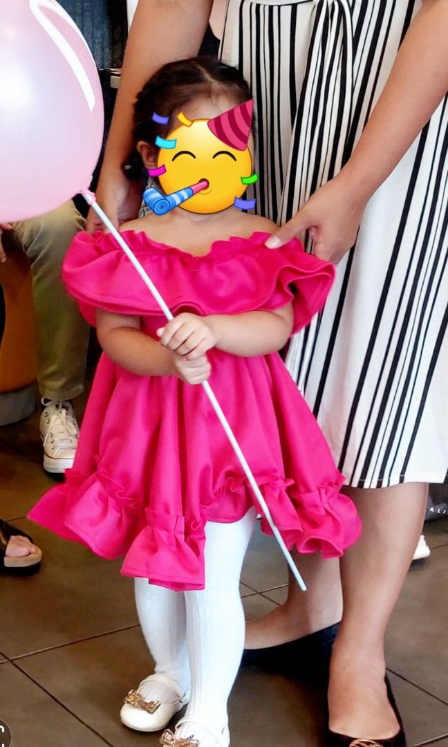 Princess dress (1-2 yrs old) (Category: Babies & Kids Fashion) located in Las Pinas. Submitted by tintwodc (Listing ID 1244311379, Image 3). Description: A very pretty fuchsia pink dress for your baby girl Used once for baby's 2nd birthday party Size: small. 1-2 years old.
