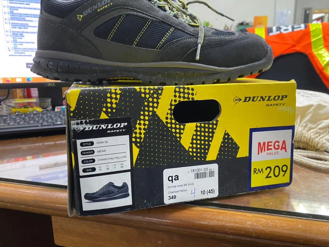 SAFETY SHOES DUNLOP SIZE 10UK Men s Fashion Footwear Boots on