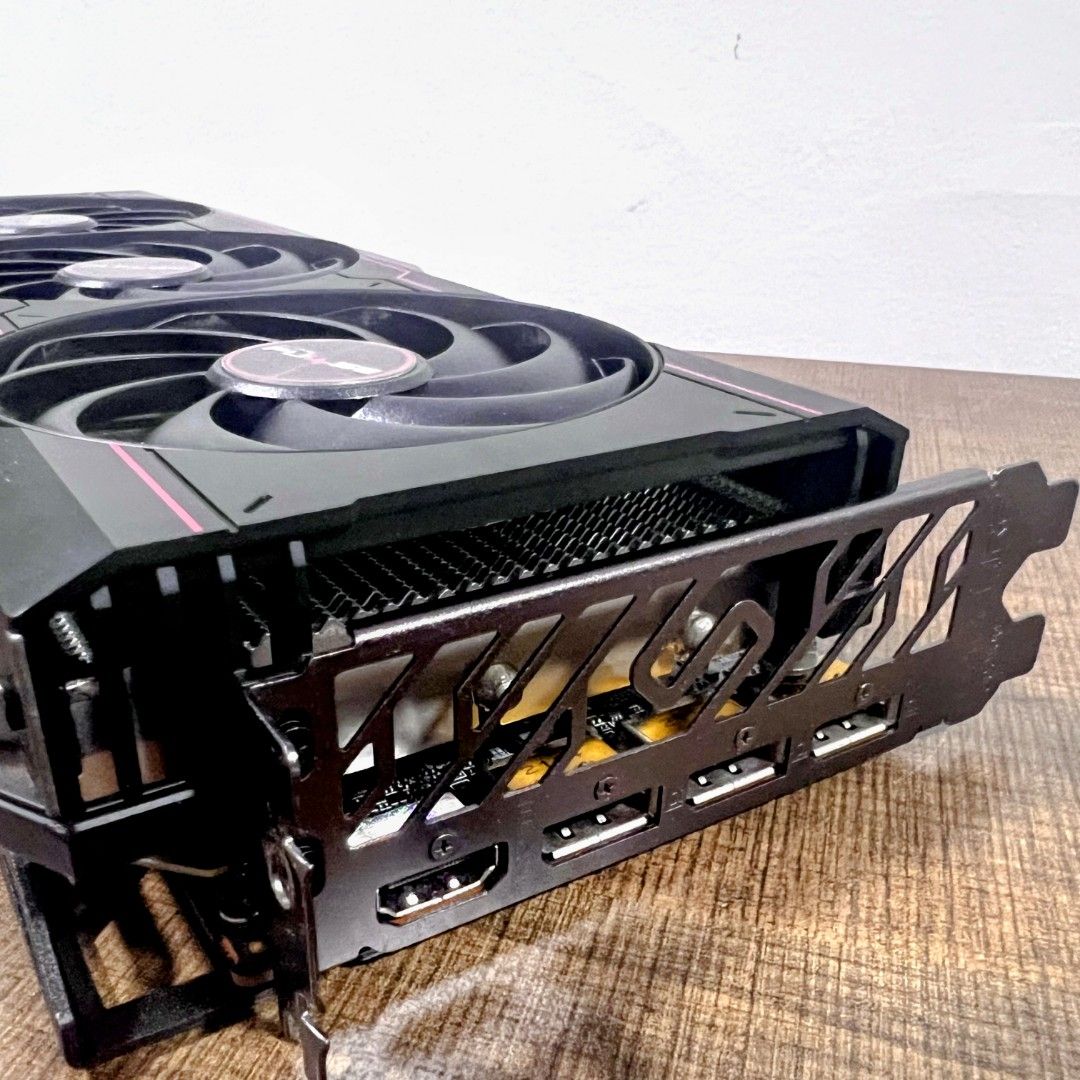 SAPPHIRE PULSE RX 6800 Warranty 3 Months + Simple Box, Computers