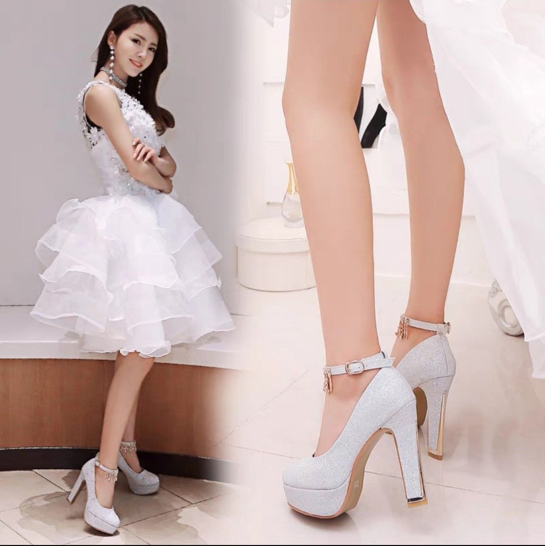 dillards silver heels