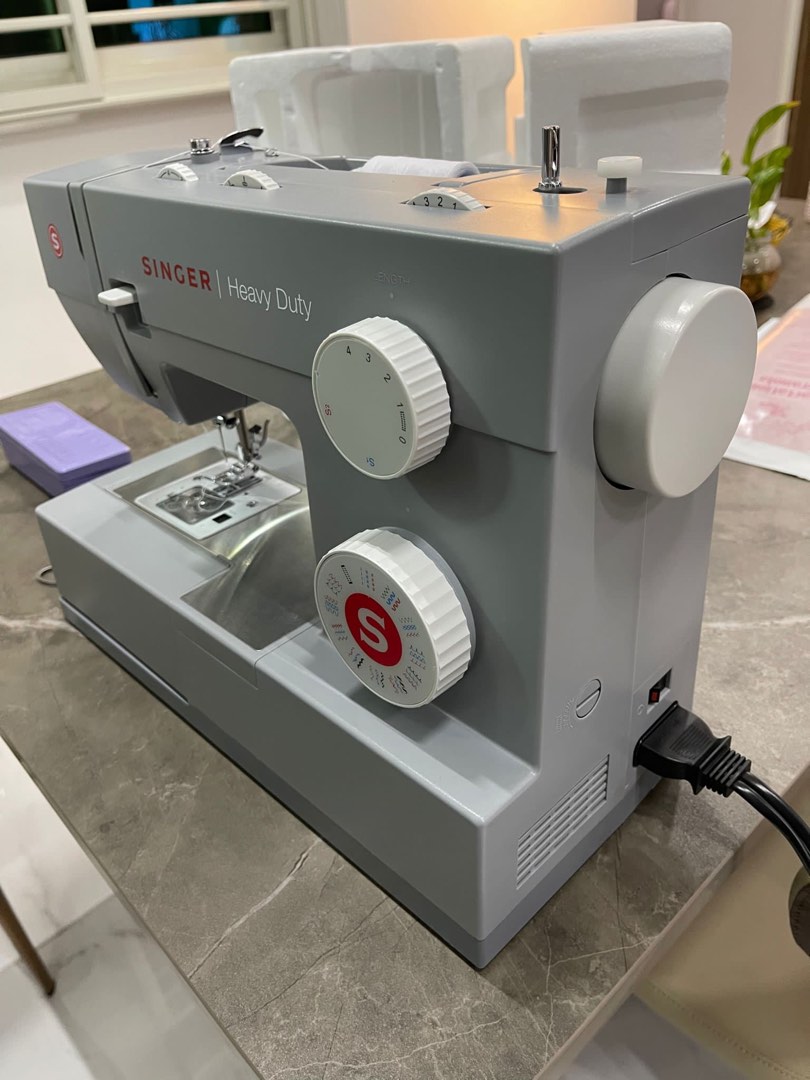 Singer Sewing Machine Heavy Duty (HD4432), TV & Home Appliances, Other
