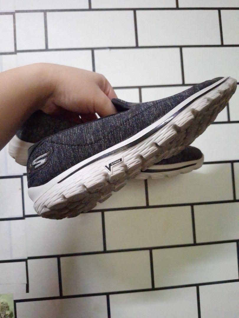 Skechers v stride women's sales