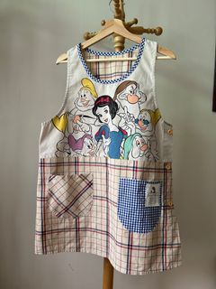 Snow White Disney apron