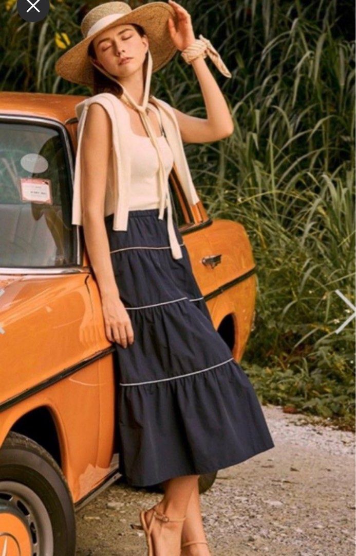 Elasticated waist midi hot sale skirt with pockets