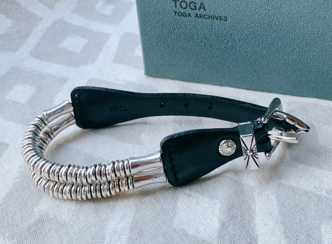 TOGA ARCHIVES BEADS LEATHER BANGLE手鏈, 女裝, 飾物及配件, 手鍊