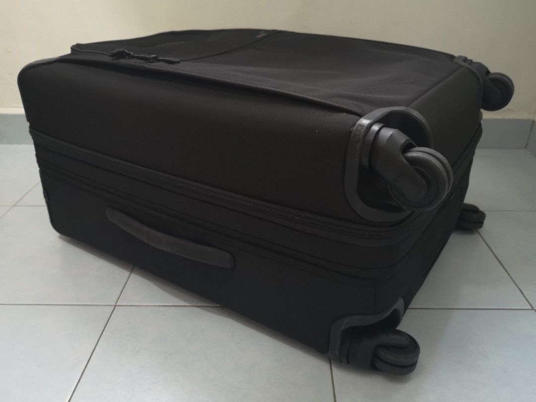 Tumi alpha deals 2 spinner