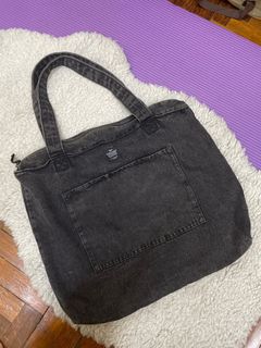 (Category: ) located in . Submitted by greencanvas (Listing ID 1244382204, Image 1). Description: .