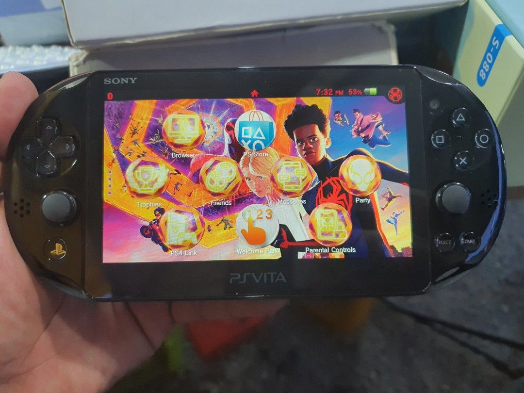 Used Ps Vita 2000 Black 16 gb, Video Gaming, Video Game Consoles