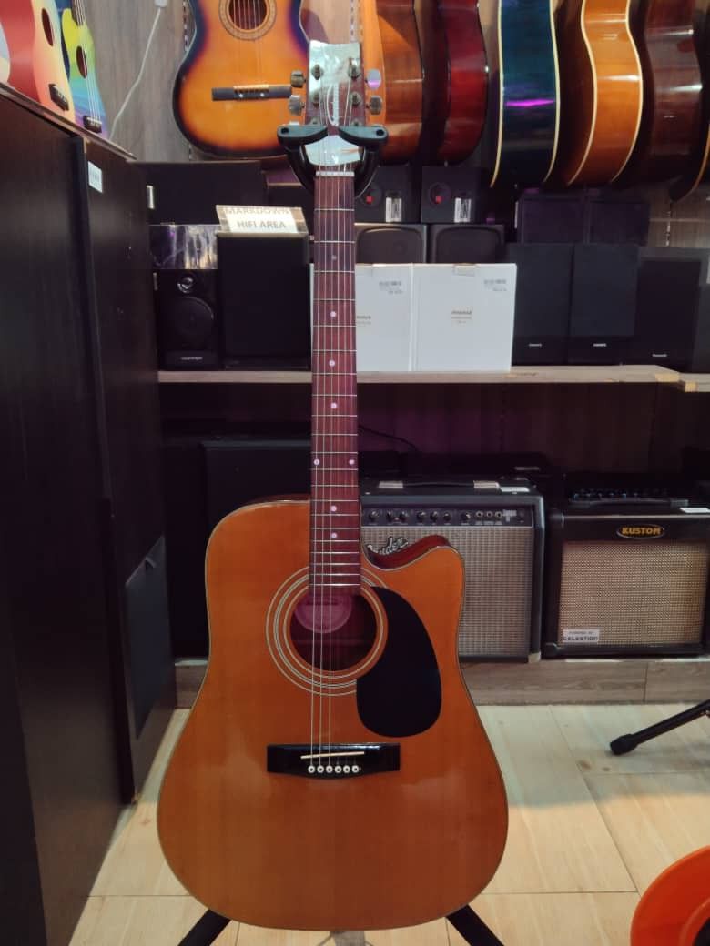 USED Santana Guitar Acoustic Hobbies Toys Music Media