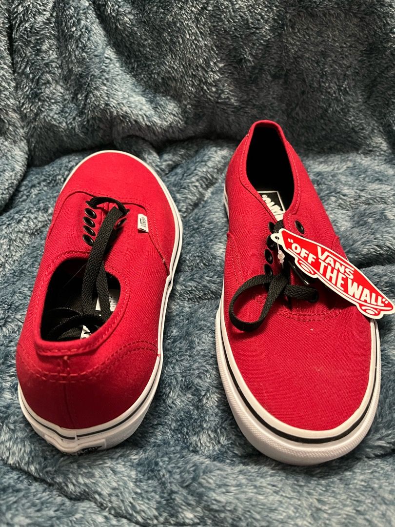 Vans off the hot sale wall red shoes