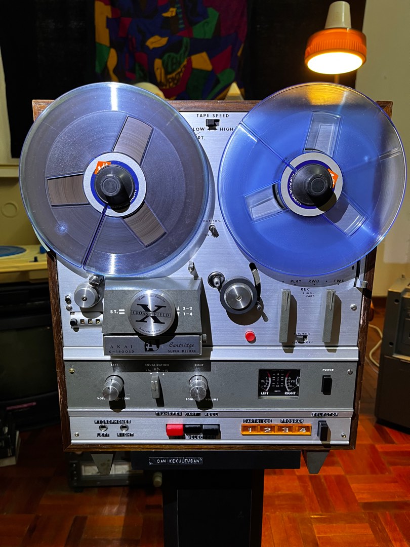 Vintage 70s Akai X-1800SD 4 Track Reel to Reel Stereo Recorder w/ 8 Track  Stereo Cartridge - Woodgrain