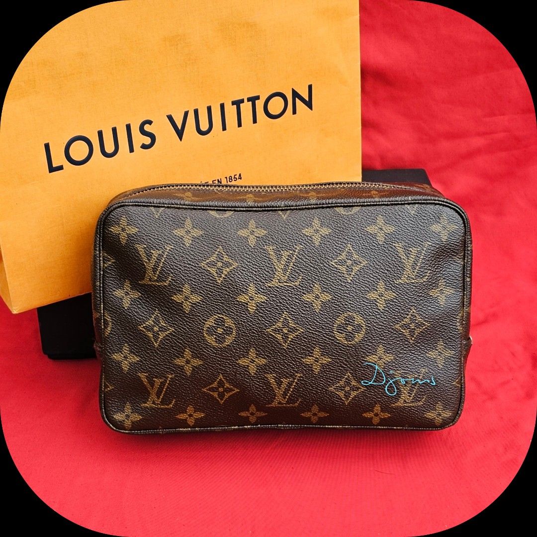 Lv pouch bag, Luxury, Bags & Wallets on Carousell