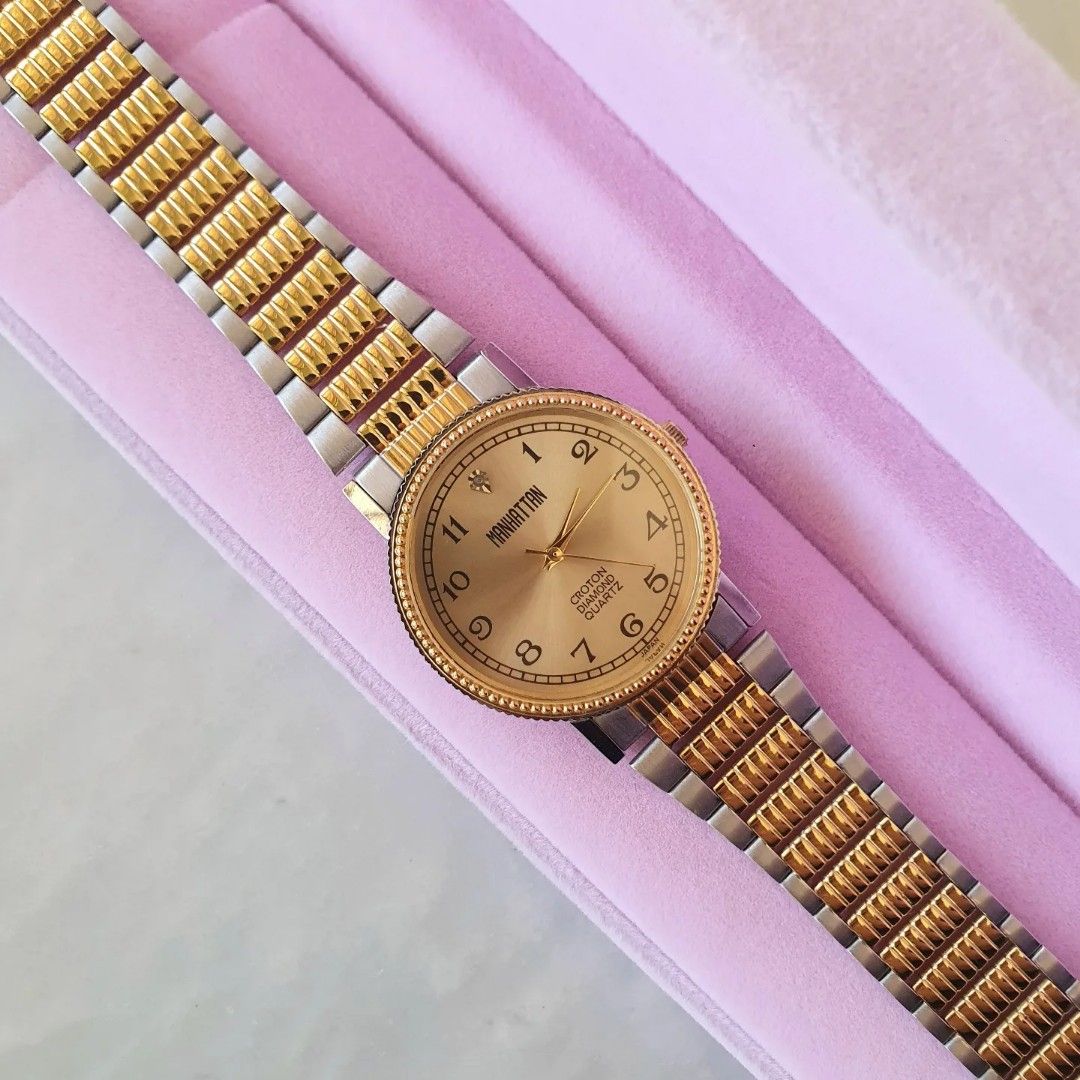 Manhattan croton clearance diamond quartz watch
