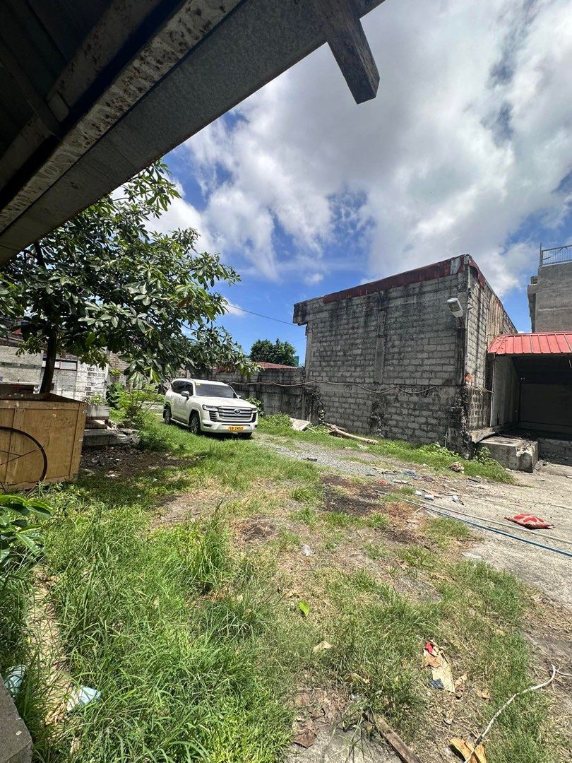 Warehouse for rent along Quirino Highway Quezon City on Carousell