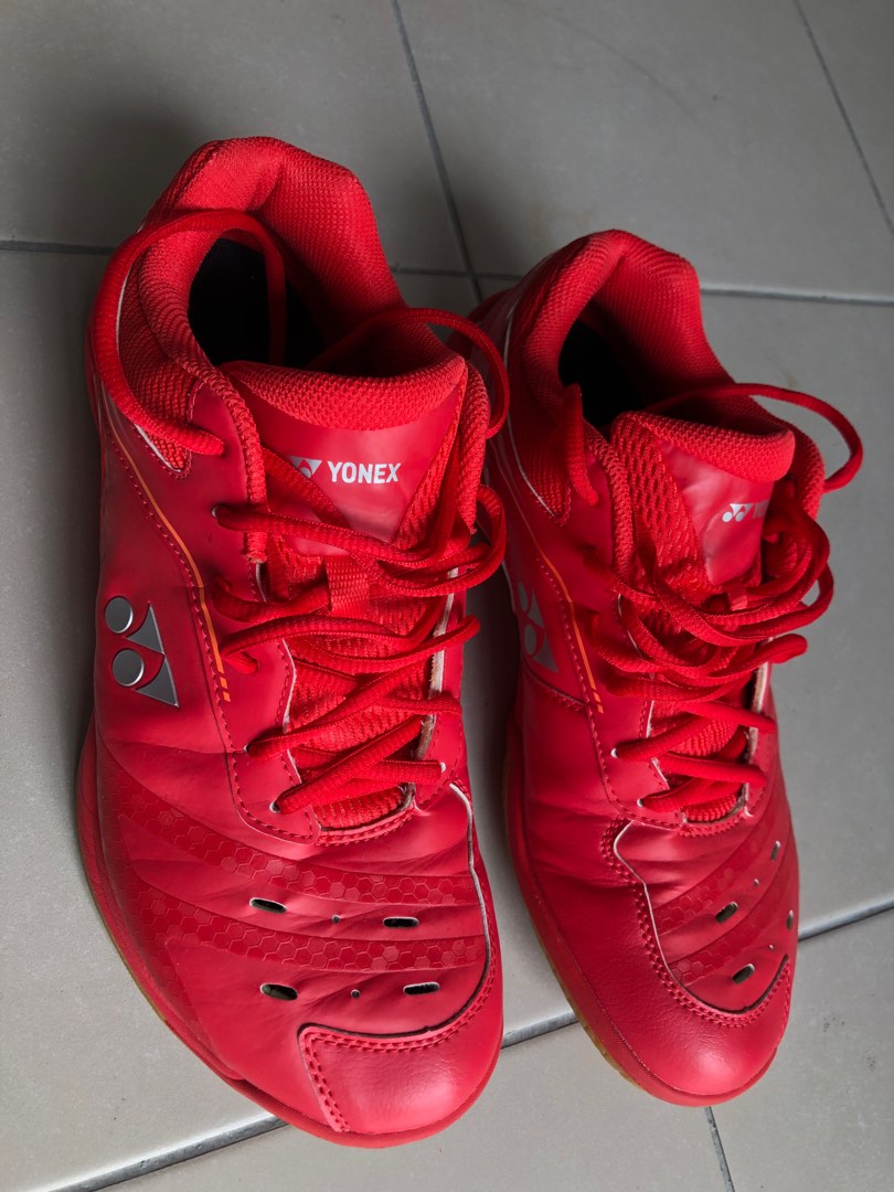 Yonex badminton shoes 65w store