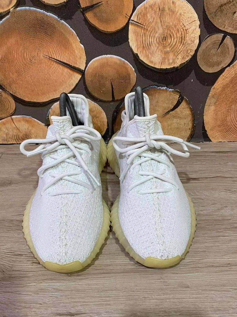 Yeezy triple clearance white dirty