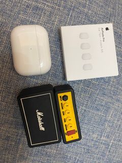 AIRPODS PRO with FREEBIES (right bud defect)