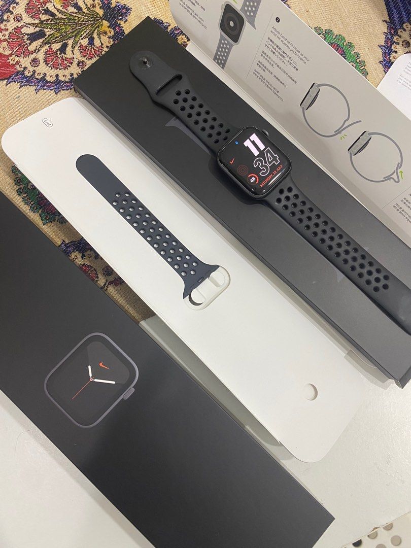 Apple watch store 5 nike edition