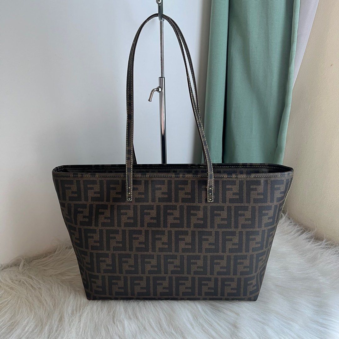 Fendi tote bag [authentic], Luxury, Bags & Wallets on Carousell