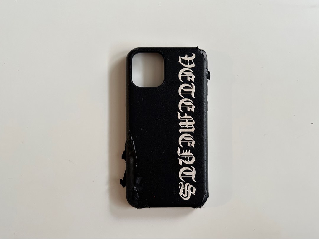 Vetements case iphone 11