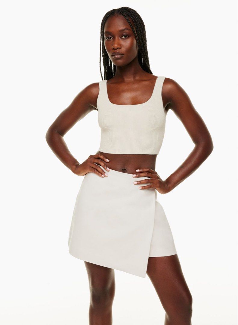 Babaton Sculpt Knit Squareneck Cropped Tank in Matte Pearl, Women's  Fashion, Tops, Sleeveless on Carousell