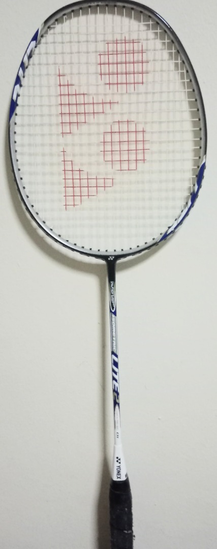 Badminton racquet Yonex isometric lite 2 racket, Sports Equipment ...