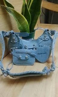 （分類：）位於 。 由 tinkerbell_1581 提交（商品編號 1244539853，圖片 1）。簡介： 。