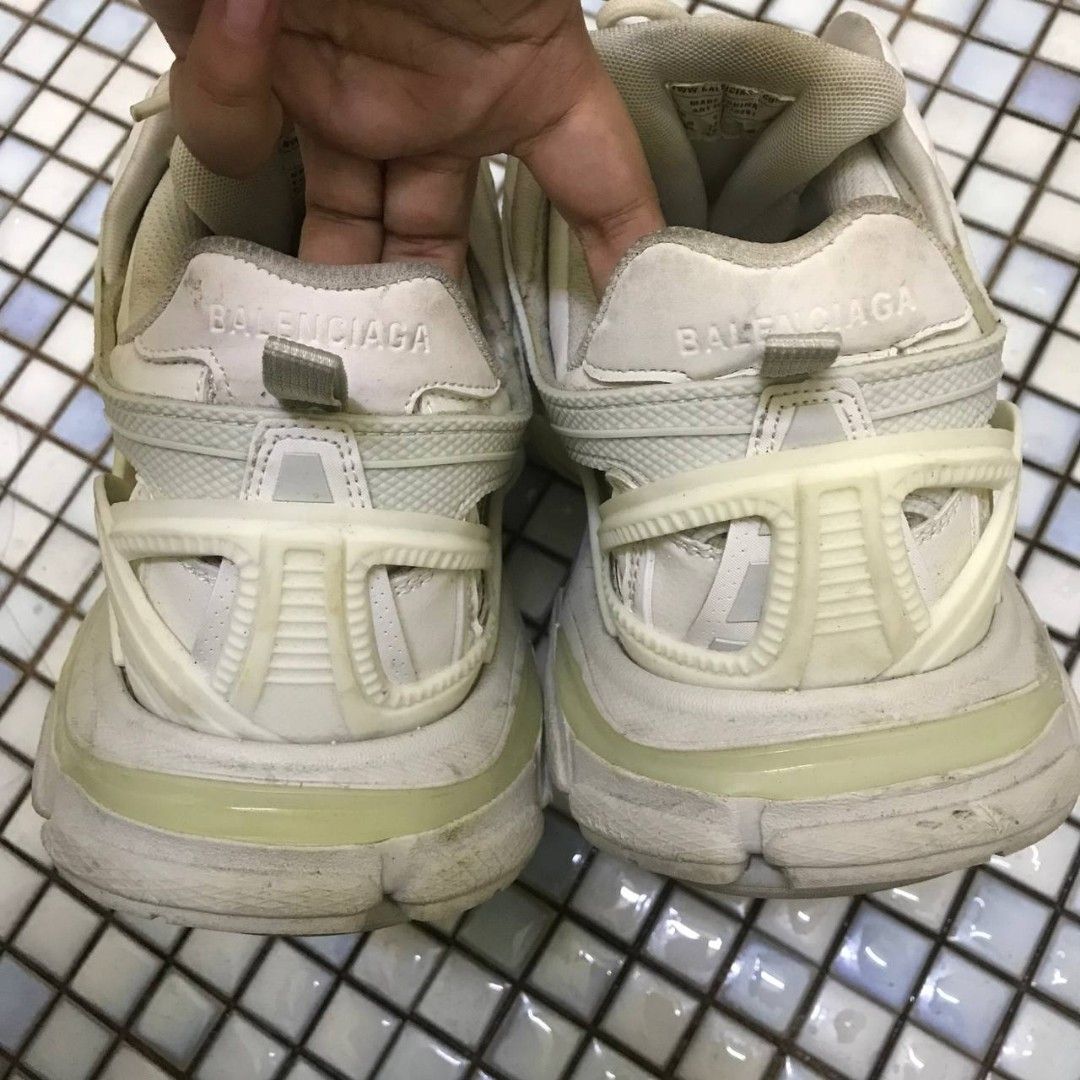 Balenciaga v2 best sale