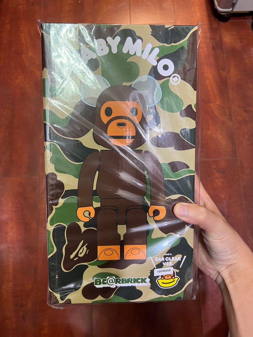 全新現貨Bearbrick 400% Baby Milo Clear Ear Bape, 興趣及遊戲, 玩具