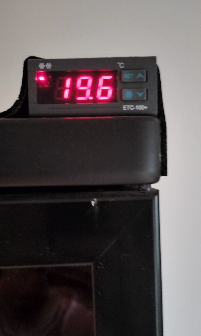 Brandt wine cellar, TV & Home Appliances, Kitchen Appliances, Wine