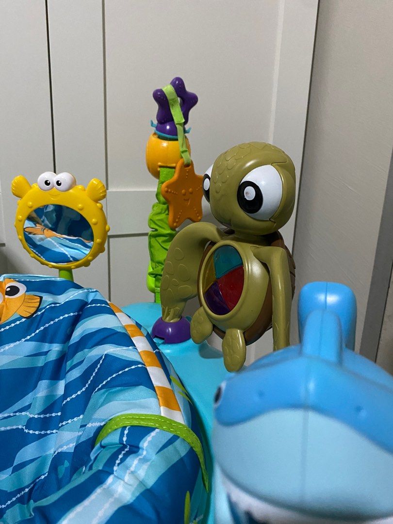 Bright starts Disney Baby FINDING NEMO sea of activities Jumperoo