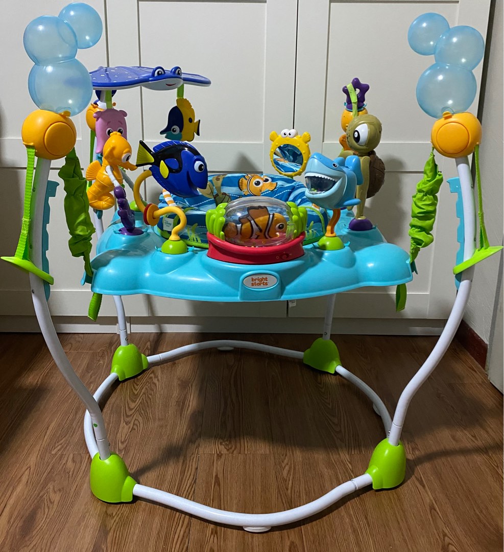 Bright starts Disney Baby FINDING NEMO sea of activities Jumperoo