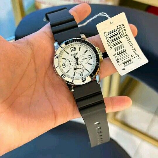 Casio MTP-VD300, Men's Fashion, Watches & Accessories, Watches on