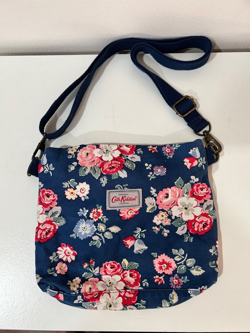 Cath kidston curve shoulder bag top