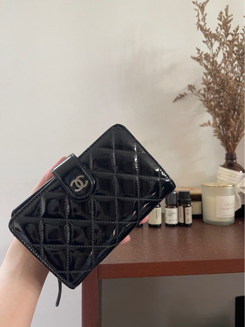 Chanel patent leather 2025 wallet