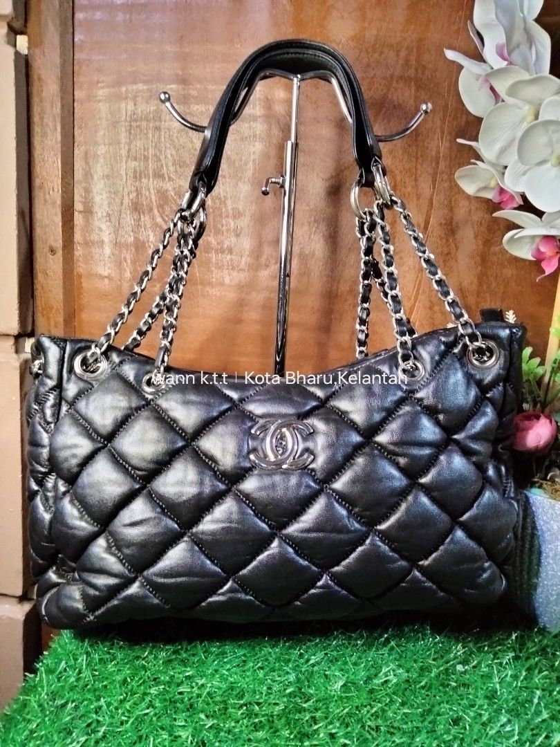 Chanel bubble leather vintage shoulder bag, Luxury, Bags & Wallets