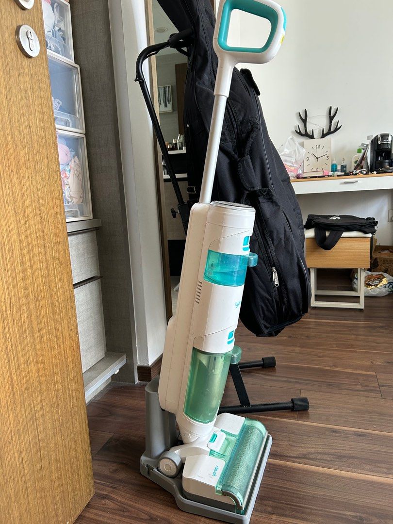 Cordless floor vacuum & washer, Furniture & Home Living, Cleaning