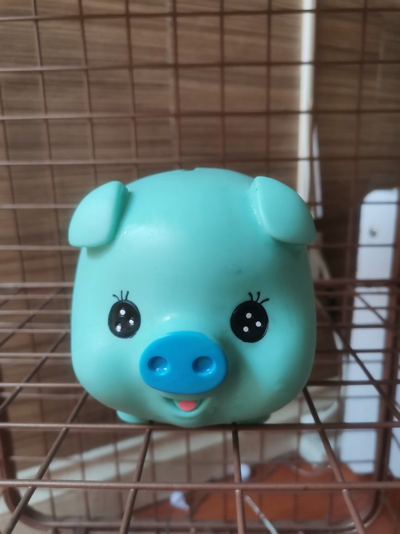 Cute Piggy bank (Category: Designer & Blind Box Toys) located in Quezon City. Submitted by fifthings (Listing ID 1244515179, Image 3). Description: .