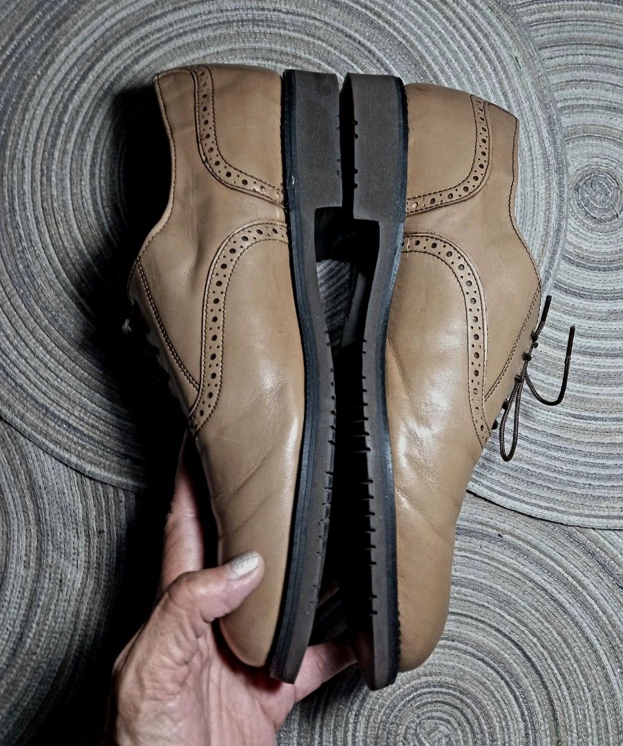 DEXTER Men s Dress Shoes Loafer Size 9M Vibram Sole Bought in the
