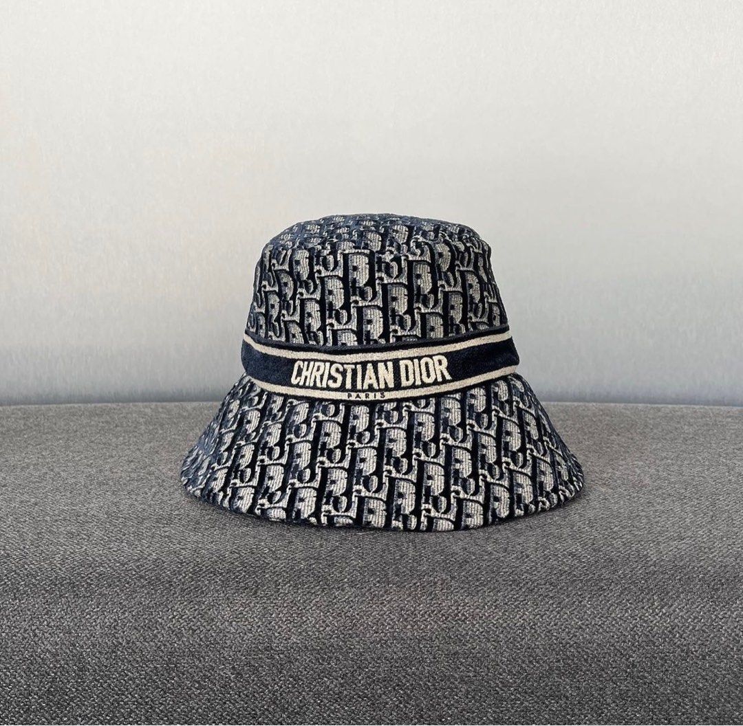 ORDER Dior Bucket Hat