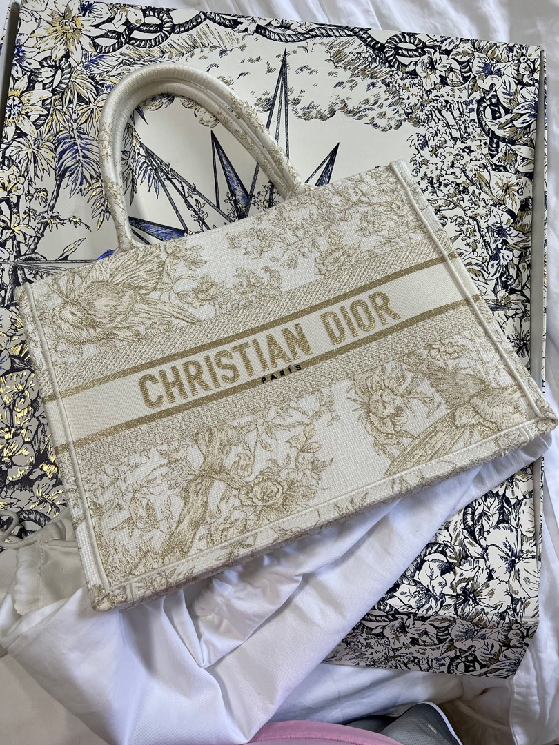 Medium Dior Book Tote Beige and Blue Macrocannage Embroidery (36 x